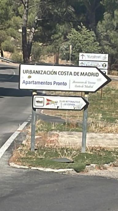Apartamento De Lujo Vergel Suite San Martín de Valdeiglesias Εξωτερικό φωτογραφία