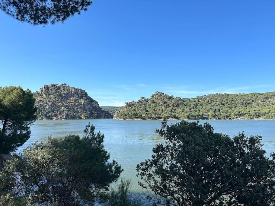 Apartamento De Lujo Vergel Suite San Martín de Valdeiglesias Εξωτερικό φωτογραφία