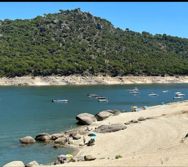 Apartamento De Lujo Vergel Suite San Martín de Valdeiglesias Εξωτερικό φωτογραφία