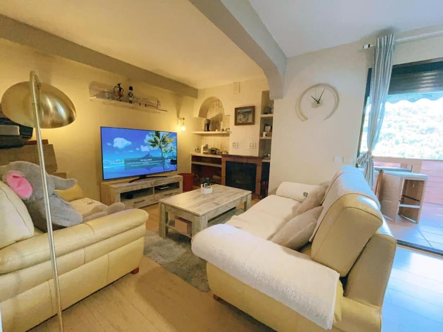 Apartamento De Lujo Vergel Suite San Martín de Valdeiglesias Εξωτερικό φωτογραφία